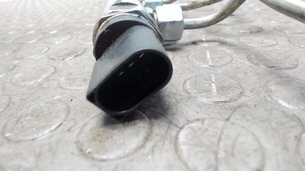Foto: KRAFTSTOFFVERTEILERROHR eines BMW 320d DPF Touring Aut. Cup