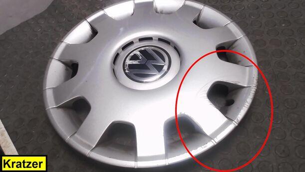 Foto: EINZELRADKAPPE / FELGENABDECKUNG 14 ZOLL eines VW Golf 1.6 Cup
