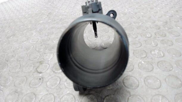 Foto: LUFTMASSENMESSER eines BMW 320d DPF Touring Aut. Cup
