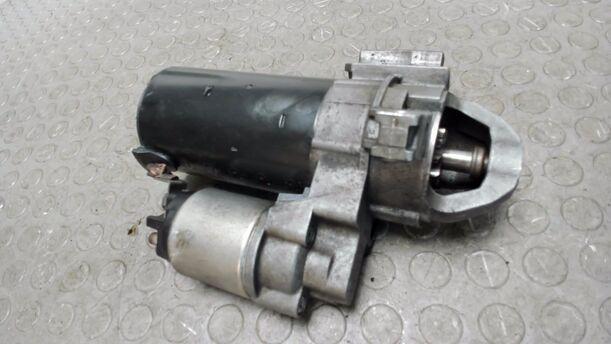 Foto: ANLASSER / STARTER eines BMW 320d DPF Touring Aut. Cup