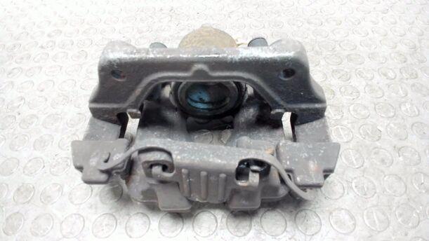 Foto: BREMSSATTEL VORNE LINKS eines BMW 320d DPF Touring Aut. Cup
