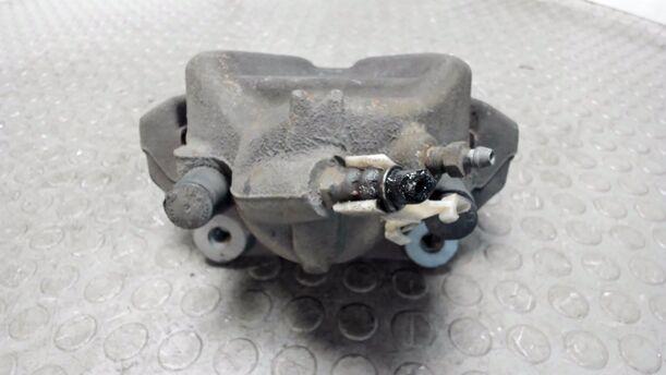Foto: BREMSSATTEL VORNE LINKS eines BMW 320d DPF Touring Aut. Cup