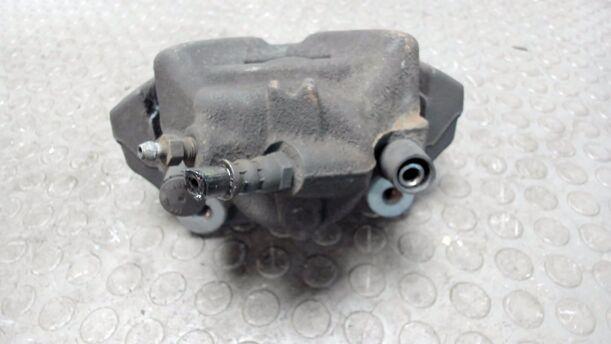 Foto: BREMSSATTEL VORNE RECHTS eines BMW 320d DPF Touring Aut. Cup