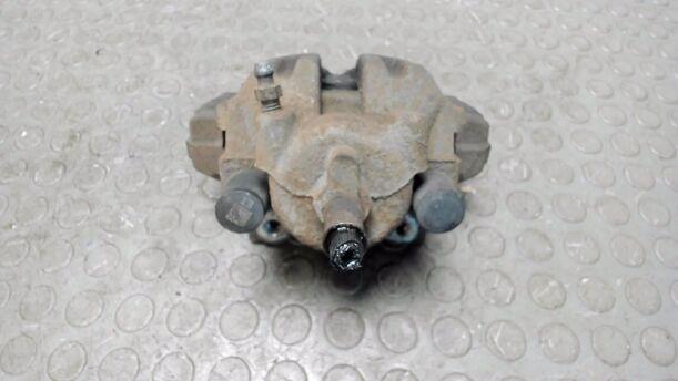Foto: BREMSSATTEL HINTEN LINKS eines BMW 320d DPF Touring Aut. Cup