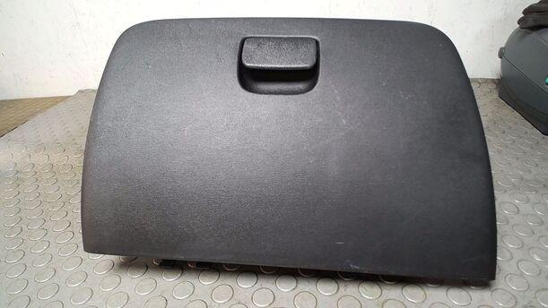 Foto: HANDSCHUHFACH eines Hyundai i10 1.1 Cup