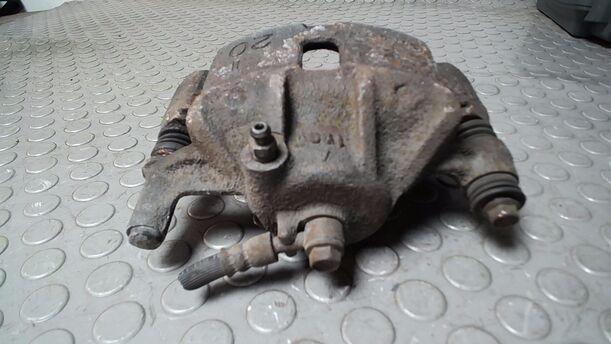 Foto: BREMSSATTEL VORN LINKS eines Hyundai i10 1.1