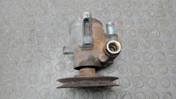 Foto: PUMPE SERVOLENKUNG eines VW Golf Cabrio 1.8