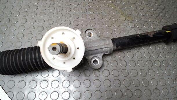 Foto: LENKGETRIEBE/ LENKUNG eines Hyundai i10 1.1