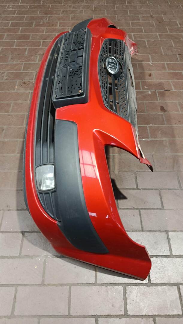Foto: STOSSFÄNGER / STOßSTANGE VORNE eines Kia Rio 1.6