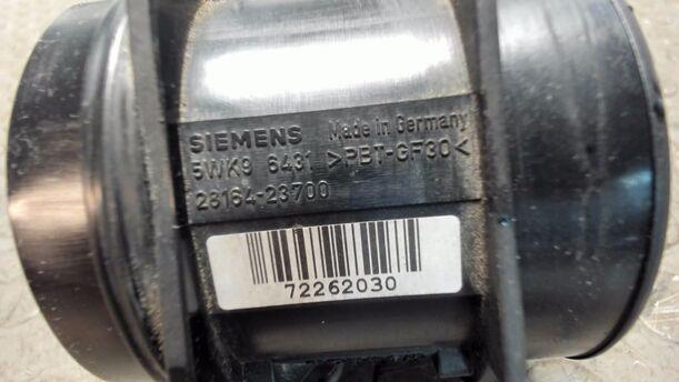 Foto: LUFTMASSENMESSER (SIEMENS) eines Kia Rio 1.6