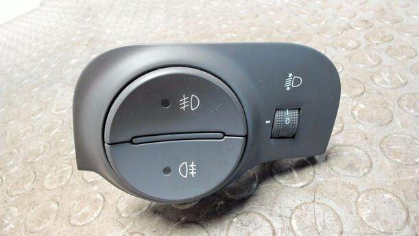 Foto: SCHALTER NEBELLEUCHTEN eines Kia Rio 1.6