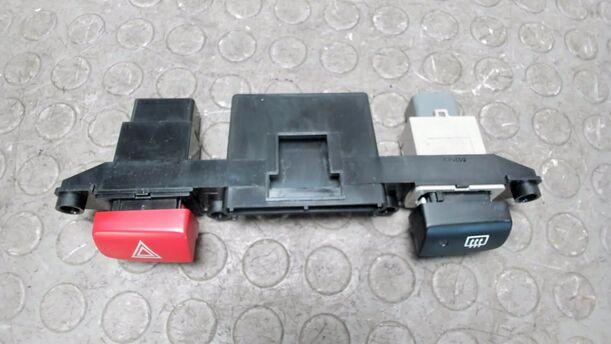 Foto: SCHALTER WARNBLINKANLAGE eines Kia Rio 1.6