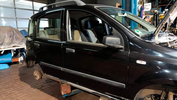 Foto: TÜR VORNE RECHTS eines Fiat Panda 1.2
