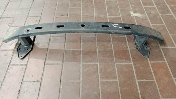 Foto: VERSTÄRKUNG VORNE eines Fiat Panda 1.2