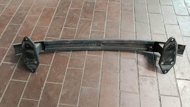 Foto: VERSTÄRKUNG VORNE eines Fiat Panda 1.2