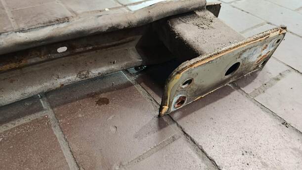 Foto: VERSTÄRKUNG HINTEN eines Fiat Panda 1.2