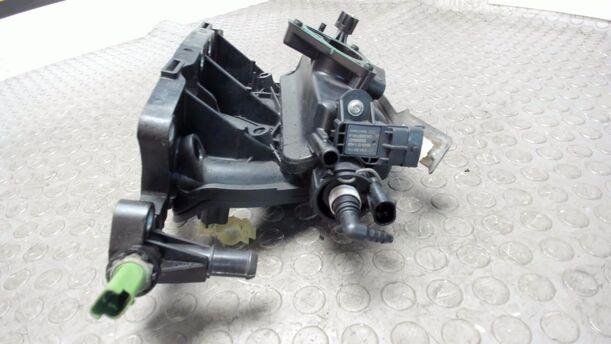 Foto: ANSAUGKRÜMMER eines Fiat Panda 1.2