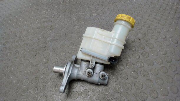 Foto: HAUPTBREMSZYLINDER eines Fiat Panda 1.2