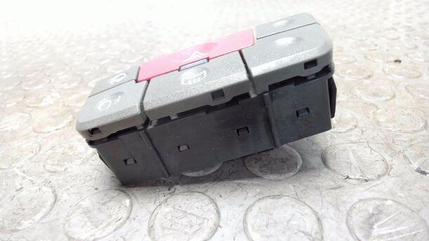 Foto: WARNBLINKSCHALTER eines Fiat Panda 1.2