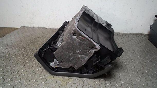 Foto: HANDSCHUHFACH eines Mercedes-Benz C 220 T CDI CL