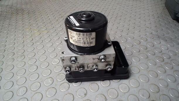 Foto: HAUPTBREMSAGGREGAT ABS/ ESP eines Mercedes-Benz C 220 T CDI CL