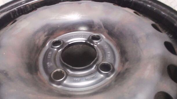 Foto: STAHLFELGE 5X14 ET35 eines VW up! CL