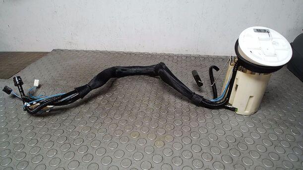 Foto: KRAFTSTOFFPUMPE eines Mercedes-Benz C 220 T CDI CL