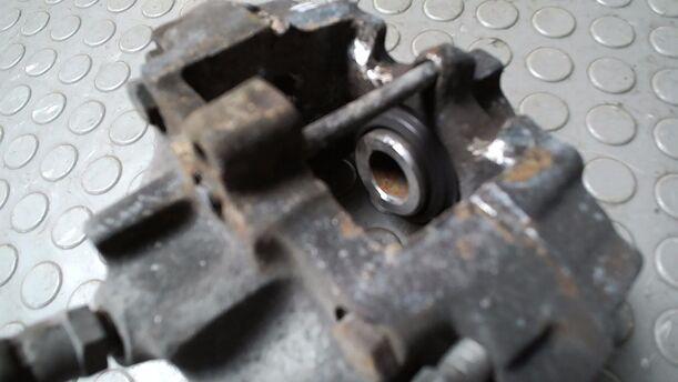Foto: BREMSSATTEL HINTEN LINKS ( ATE / T-MODELL ) eines Mercedes-Benz C 220 T CDI CL