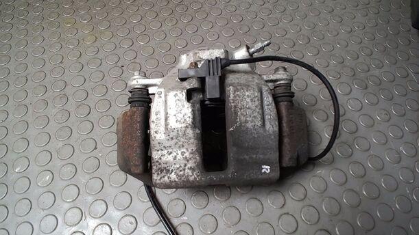 Foto: BREMSSATTEL VORN RECHTS ( LUCAS ) eines Mercedes-Benz C 220 T CDI CL