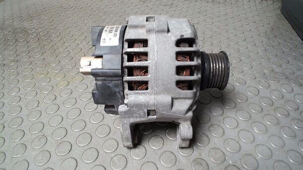 Foto: LICHTMASCHINE ( VALEO / 90 A ) eines VW Polo 1.4 CL