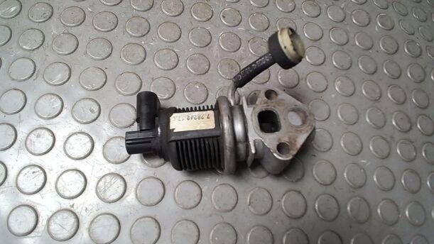 Foto: ABGASRÜCKFÜHRUNGSVENTIL/ AGR VENTIL eines VW Polo 1.4 CL