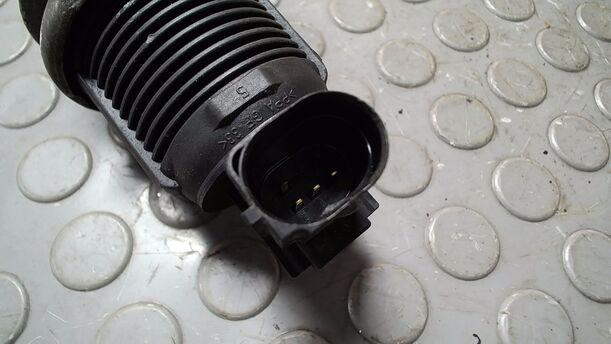 Foto: ABGASRÜCKFÜHRUNGSVENTIL/ AGR VENTIL eines VW Polo 1.4 CL