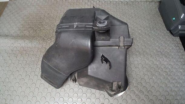 Foto: LUFTFILTERKASTEN AHL eines VW Passat Variant 1.6