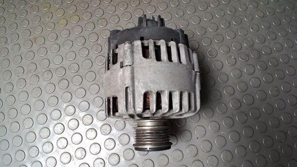 Foto: LICHTMASCHINE ( VALEO / 180 A ) eines VW Passat 2.0 TDI DPF
