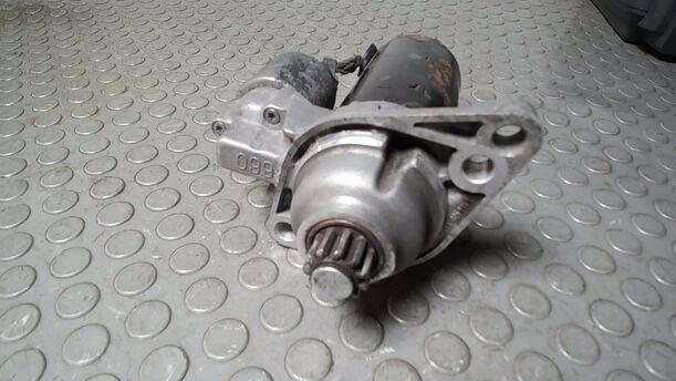 Foto: ANLASSER ( SCHALTGETRIEBE ) eines VW Passat 2.0 TDI DPF