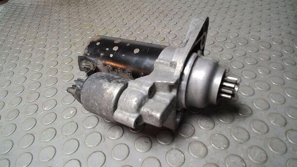 Foto: ANLASSER ( SCHALTGETRIEBE ) eines VW Passat 2.0 TDI DPF
