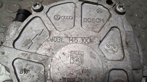Foto: VAKUUMPUMPE eines VW Passat 2.0 TDI DPF