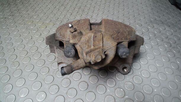 Foto: BREMSSATTEL VORN LINKS ( ATE ) eines VW Passat 2.0 TDI DPF