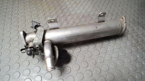 Foto: ABGASKÜHLER/ AGR KÜHLER eines VW Passat 2.0 TDI DPF