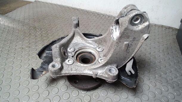 Foto: ACHSSCHENKEL VORN LINKS eines VW Passat 2.0 TDI DPF