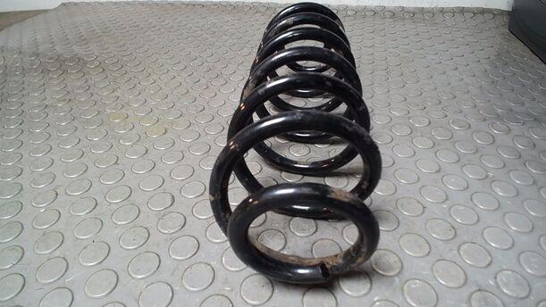 Foto: HINTERFEDER/ FEDER HINTEN ( SACHS ) eines VW Passat 2.0 TDI DPF