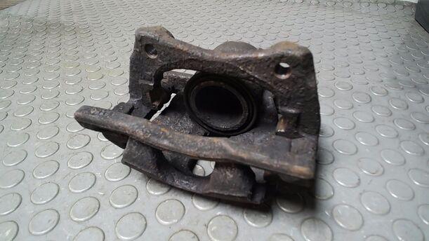 Foto: BREMSSATTEL VORN RECHTS ( TRW ) eines Renault Clio 1.6 16V