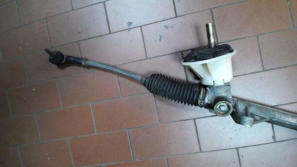 Foto: LENKUNG/ LENKGETRIEBE eines Renault Clio 1.6 16V
