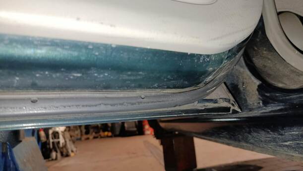 Foto: TÜR HINTEN LINKS eines Mazda Demio 1.4