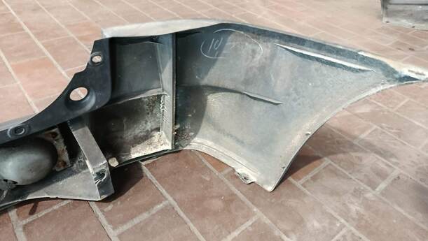 Foto: STOSSFÄNGER/ STOßSTANGE HINTEN ( UNLACKIERT ) eines Mazda Demio 1.4
