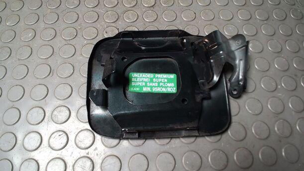 Foto: TANKKLAPPE/ TANKDECKEL eines Mazda Demio 1.4