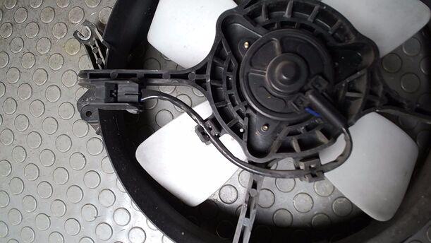 Foto: ELEKTROLÜFTER eines Mazda Demio 1.4