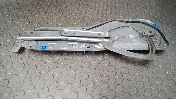Foto: FENSTERHEBER ELEKTRISCH HINTEN LINKS eines Volvo V70 2.4