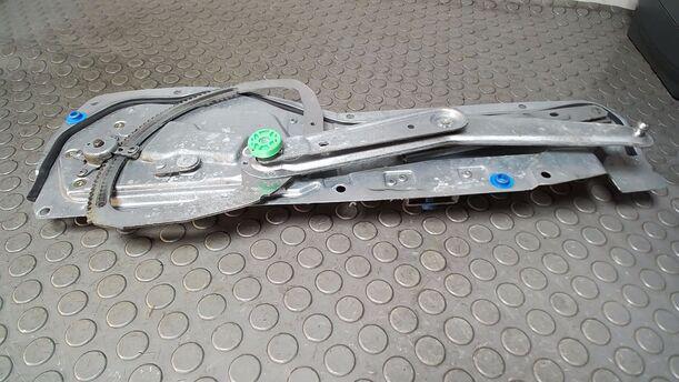 Foto: FENSTERHEBER ELEKTRISCH VORN RECHTS eines Volvo V70 2.4