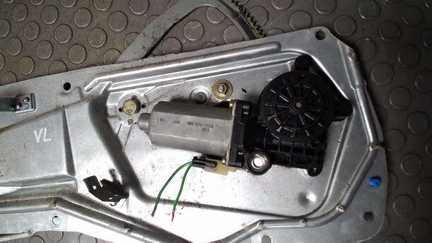 Foto: FENSTERHEBER ELEKTRISCH VORN LINKS eines Volvo V70 2.4